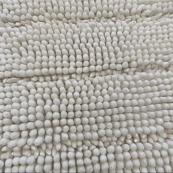 | RUG | - Picture 2 of 4